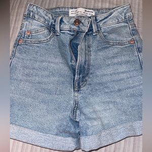 Light denim jean shorts